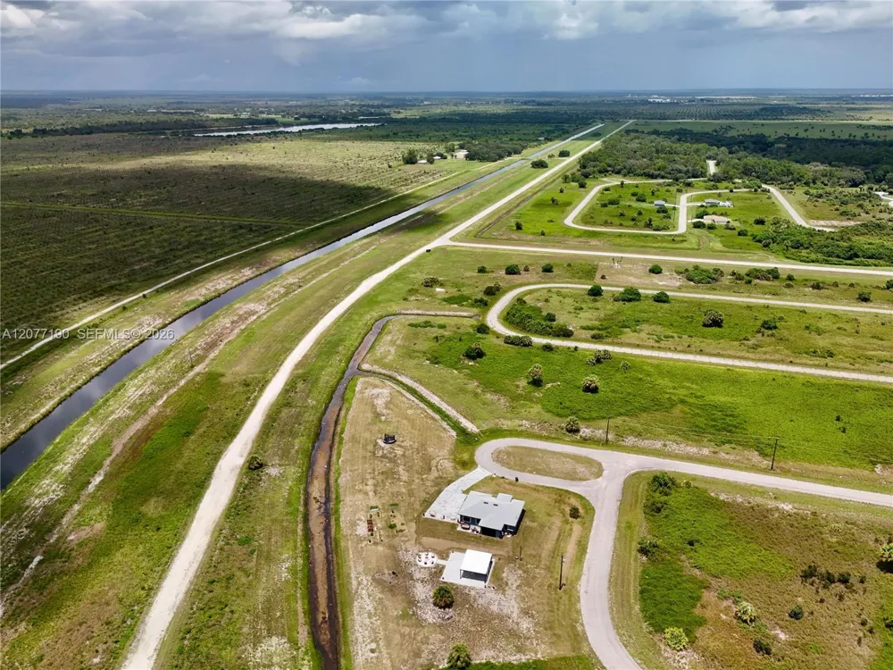 218 LYNBROOK LOOP La Belle, FL 33935