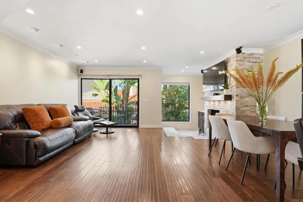 1907 Estrella De Mar Court #A Carlsbad, CA 92009