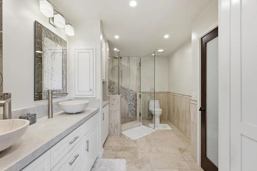1907 Estrella De Mar Court #A Carlsbad, CA 92009