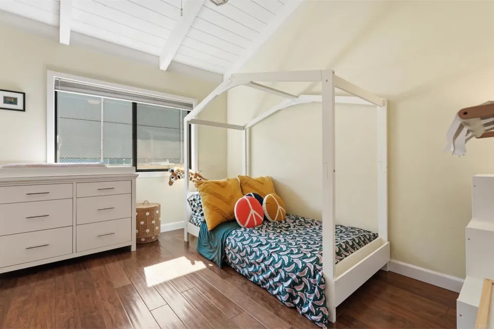 1907 Estrella De Mar Court #A Carlsbad, CA 92009