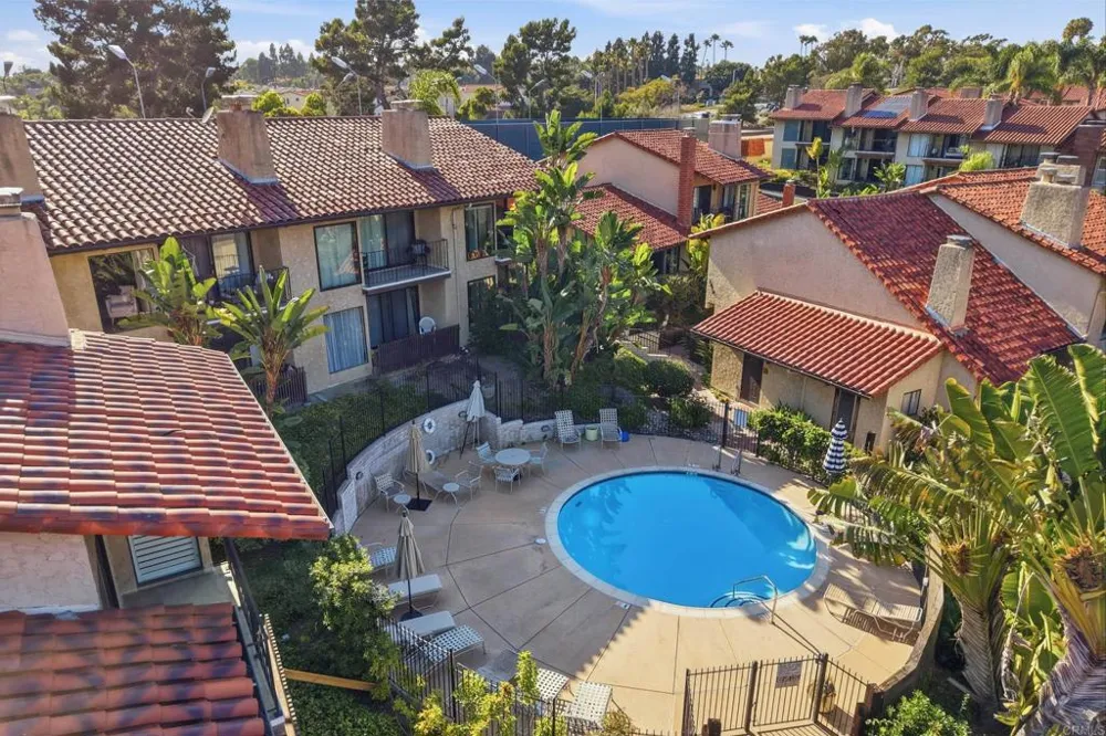 1907 Estrella De Mar Court #A Carlsbad, CA 92009