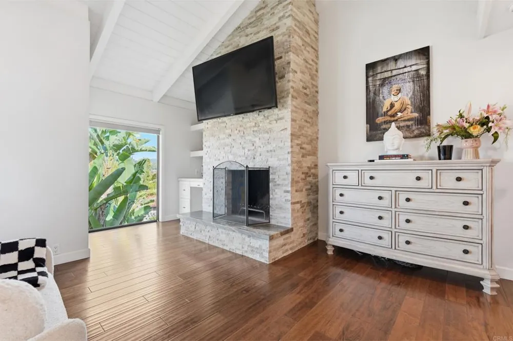 1907 Estrella De Mar Court #A Carlsbad, CA 92009