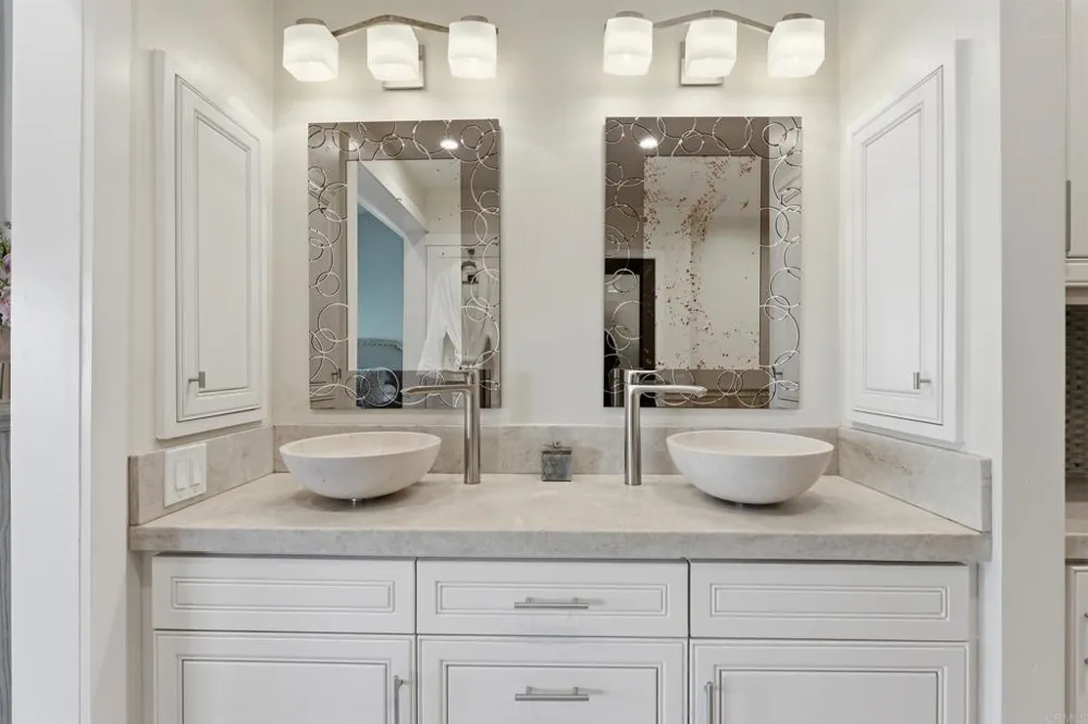 1907 Estrella De Mar Court #A Carlsbad, CA 92009
