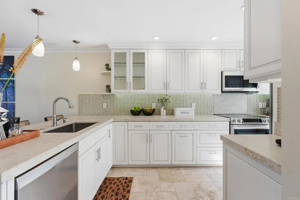 1907 Estrella De Mar Court #A Carlsbad, CA 92009