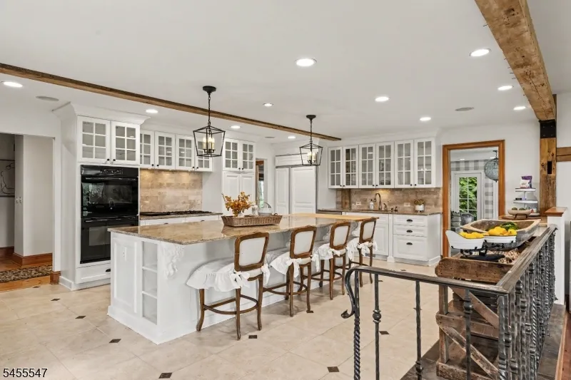 152 Harbourton Woodsville Hopewell, NJ 08530