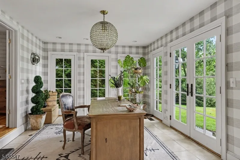 152 Harbourton Woodsville Hopewell, NJ 08530