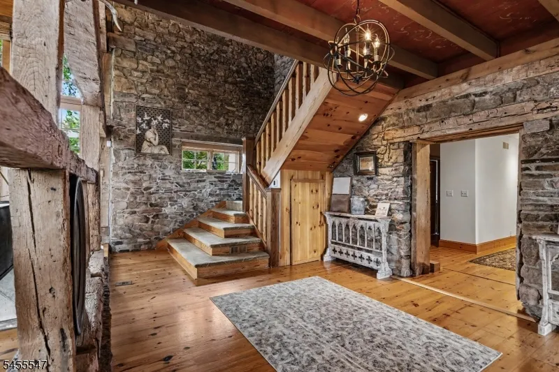 152 Harbourton Woodsville Hopewell, NJ 08530
