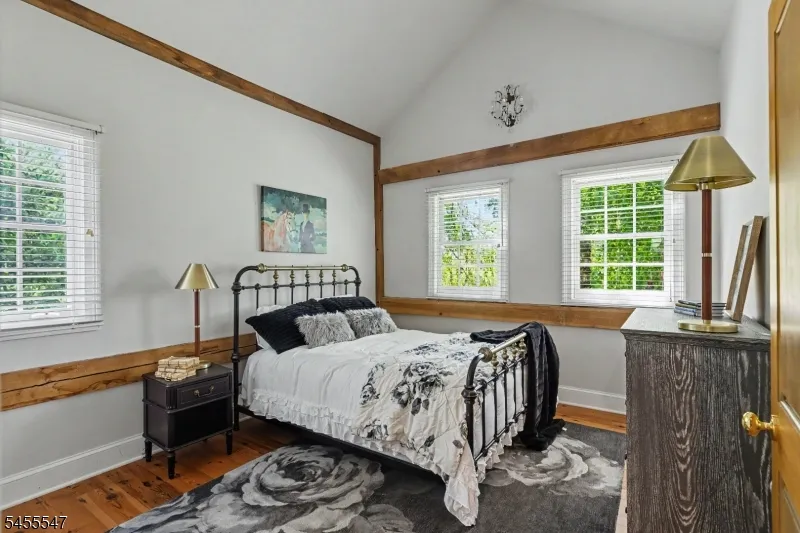 152 Harbourton Woodsville Hopewell, NJ 08530