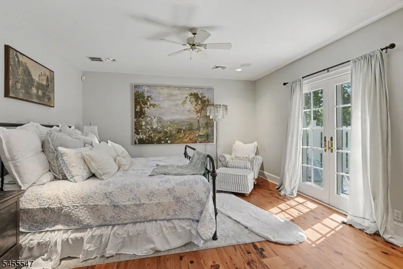 152 Harbourton Woodsville Hopewell, NJ 08530