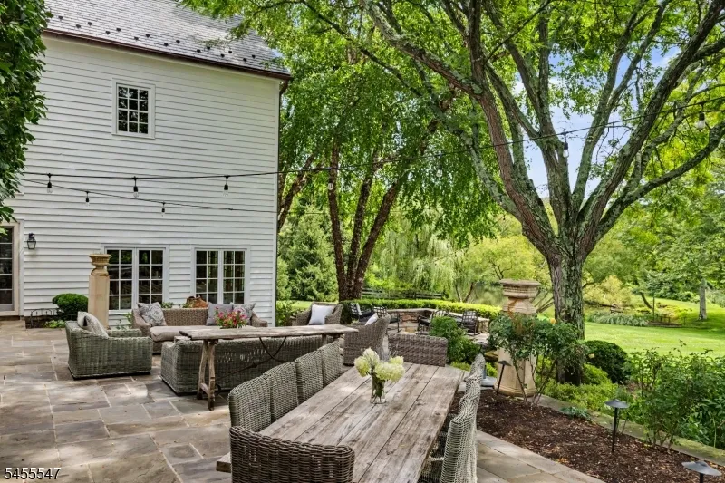 152 Harbourton Woodsville Hopewell, NJ 08530
