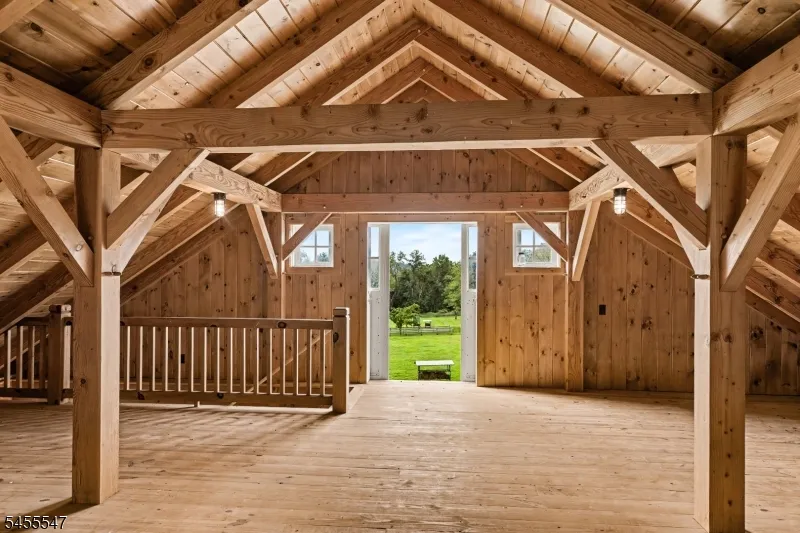152 Harbourton Woodsville Hopewell, NJ 08530