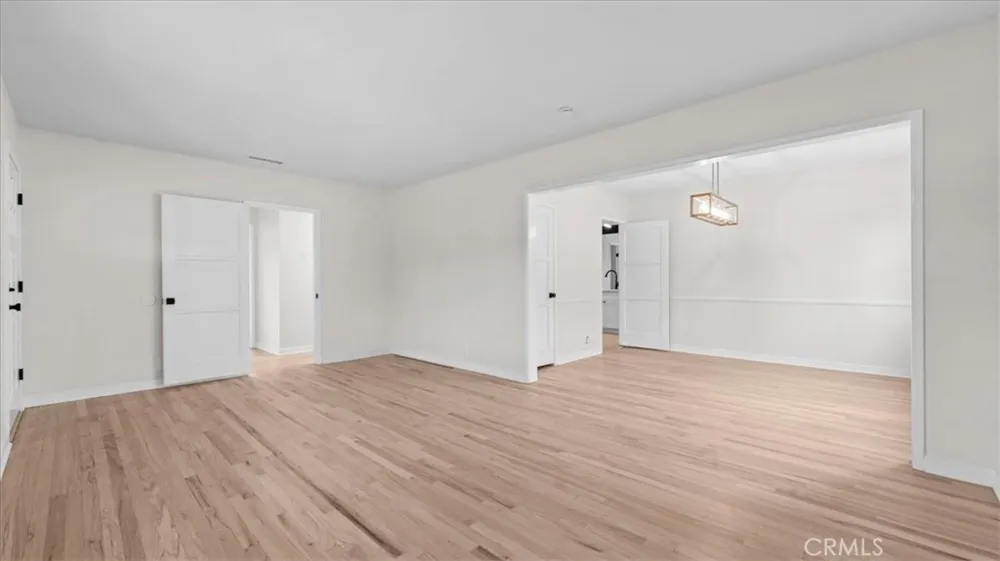 5618 Verdura Lakewood, CA 90712