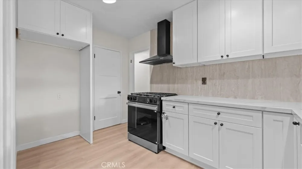 5618 Verdura Lakewood, CA 90712