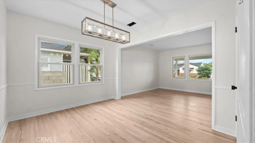 5618 Verdura Lakewood, CA 90712