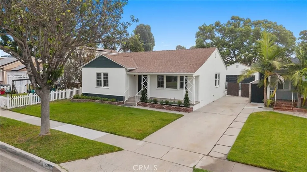 5618 Verdura Lakewood, CA 90712