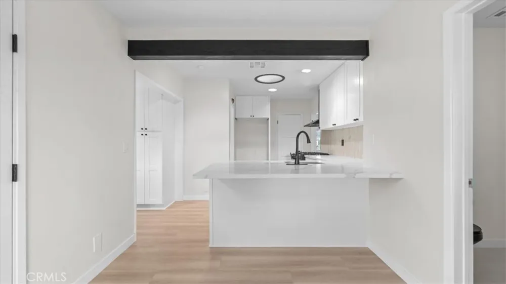 5618 Verdura Lakewood, CA 90712