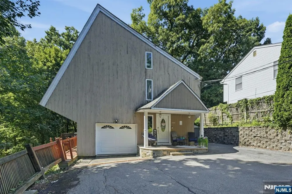 7 Arcata Place Ringwood, NJ 07456