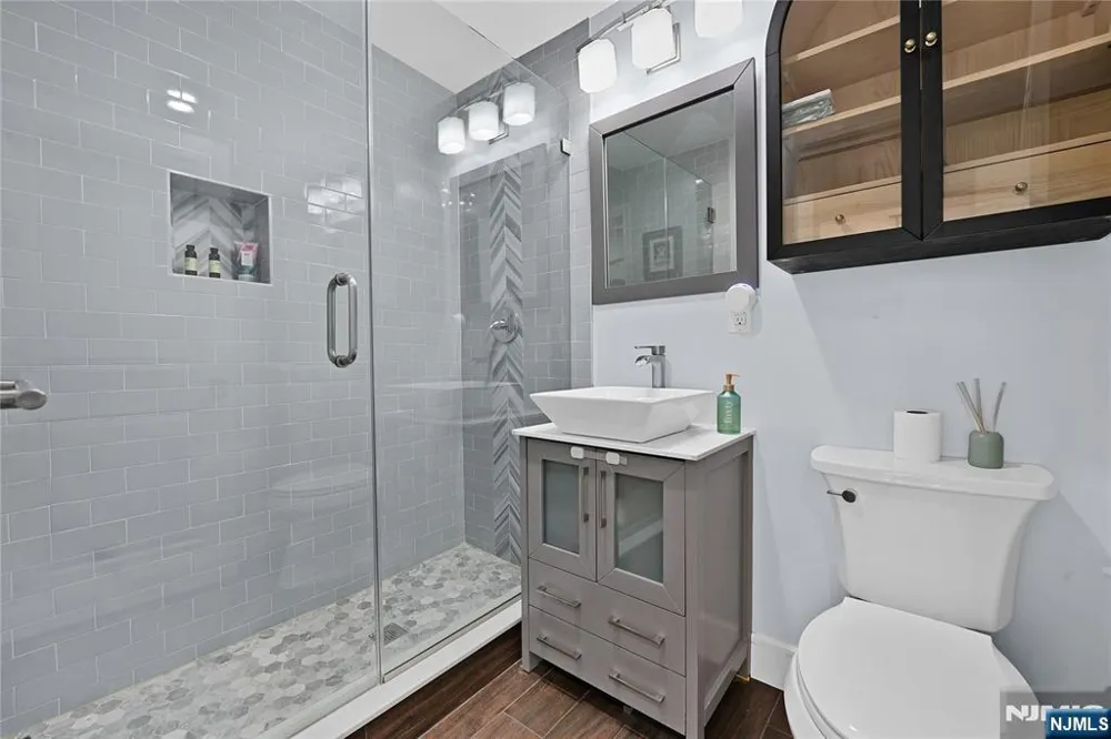390 Prospect Street Glen Rock, NJ 07452