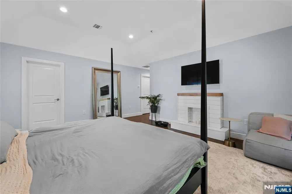 390 Prospect Street Glen Rock, NJ 07452