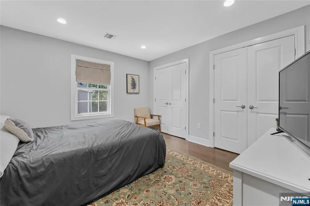 390 Prospect Street Glen Rock, NJ 07452