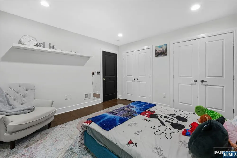 390 Prospect Street Glen Rock, NJ 07452