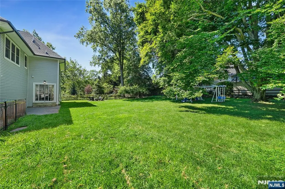 390 Prospect Street Glen Rock, NJ 07452