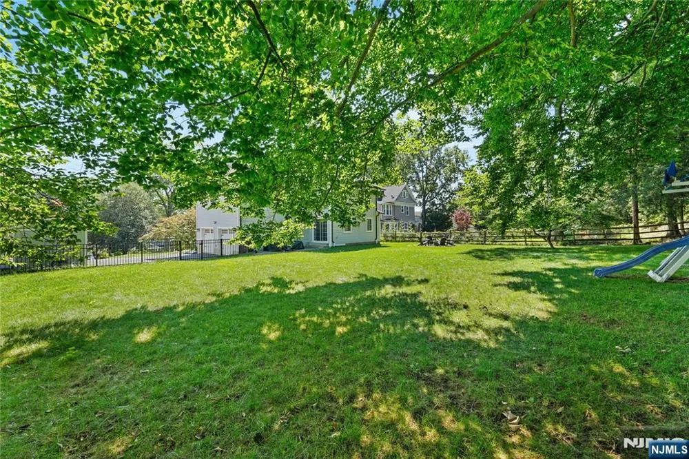 390 Prospect Street Glen Rock, NJ 07452
