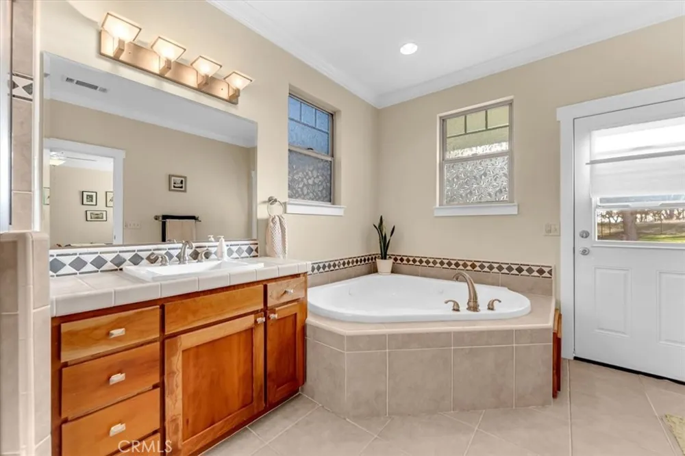 14815 Molluc Red Bluff, CA 96080
