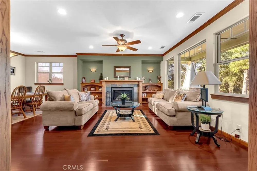 14815 Molluc Red Bluff, CA 96080