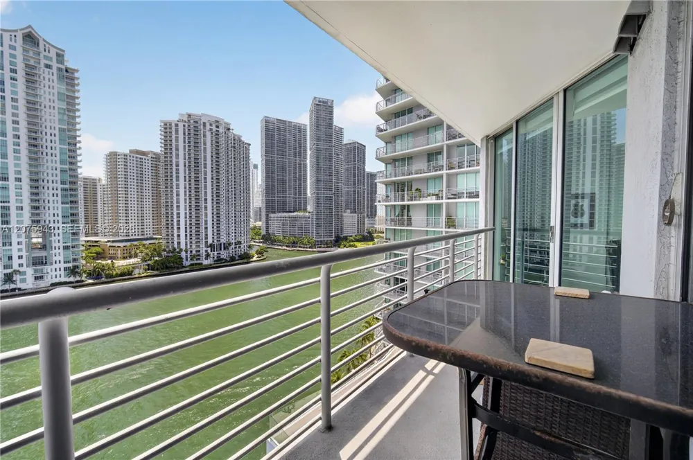 335 S Biscayne Blvd #1503 Miami, FL 33131