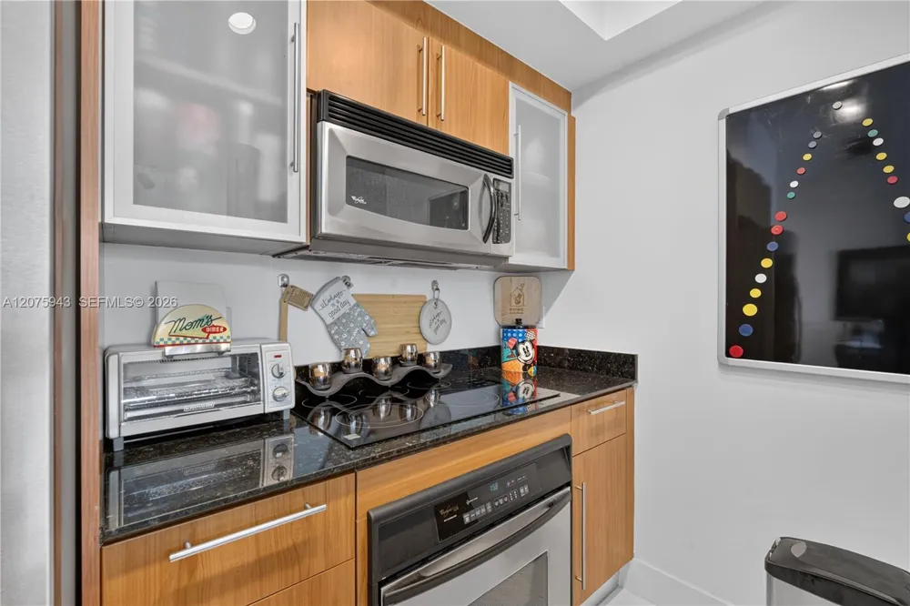 335 S Biscayne Blvd #1503 Miami, FL 33131