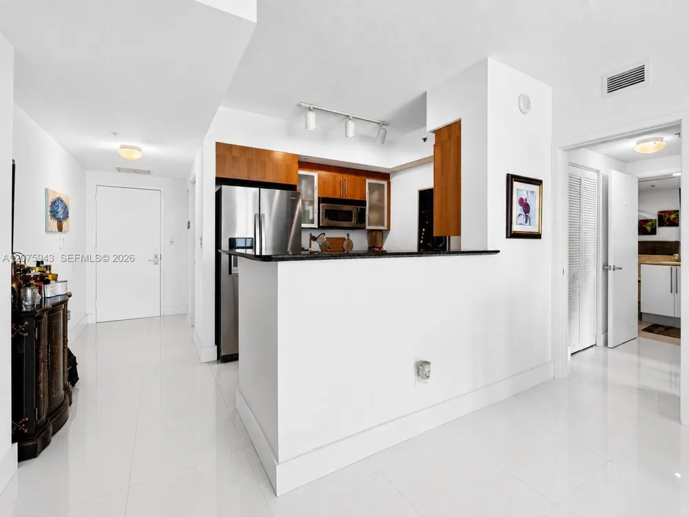 335 S Biscayne Blvd #1503 Miami, FL 33131