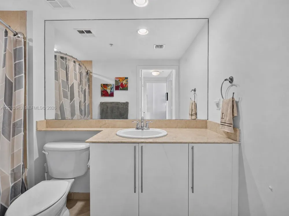 335 S Biscayne Blvd #1503 Miami, FL 33131