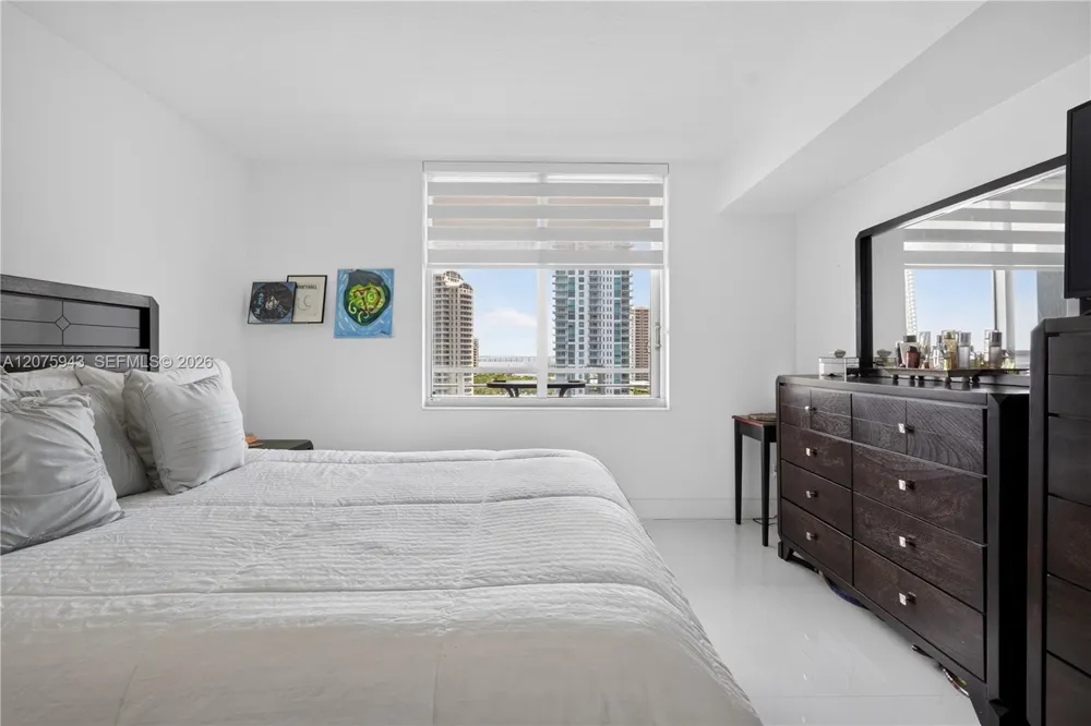 335 S Biscayne Blvd #1503 Miami, FL 33131