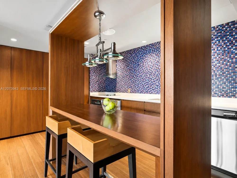 335 S Biscayne Blvd #1503 Miami, FL 33131