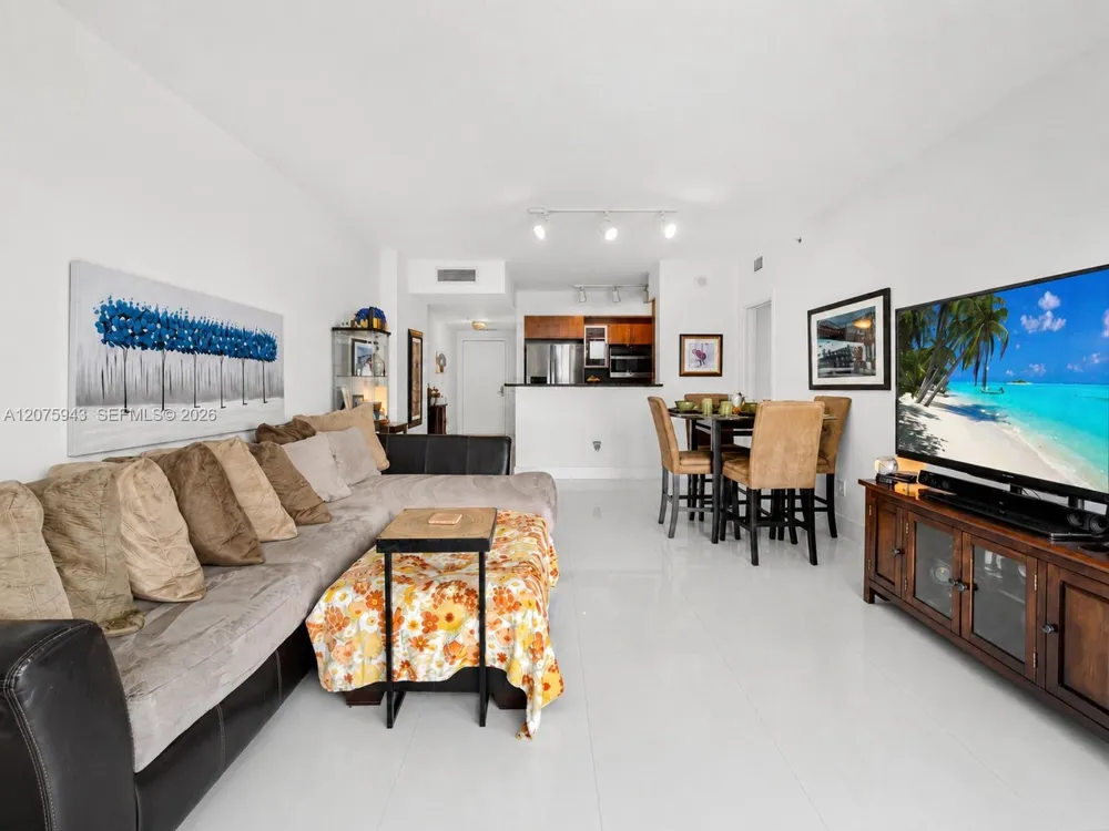 335 S Biscayne Blvd #1503 Miami, FL 33131