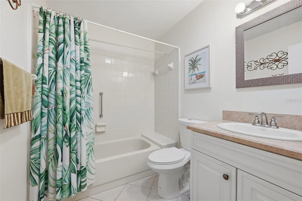 2005 HEATHFIELD CIRCLE #241 Sun City Center, FL 33573