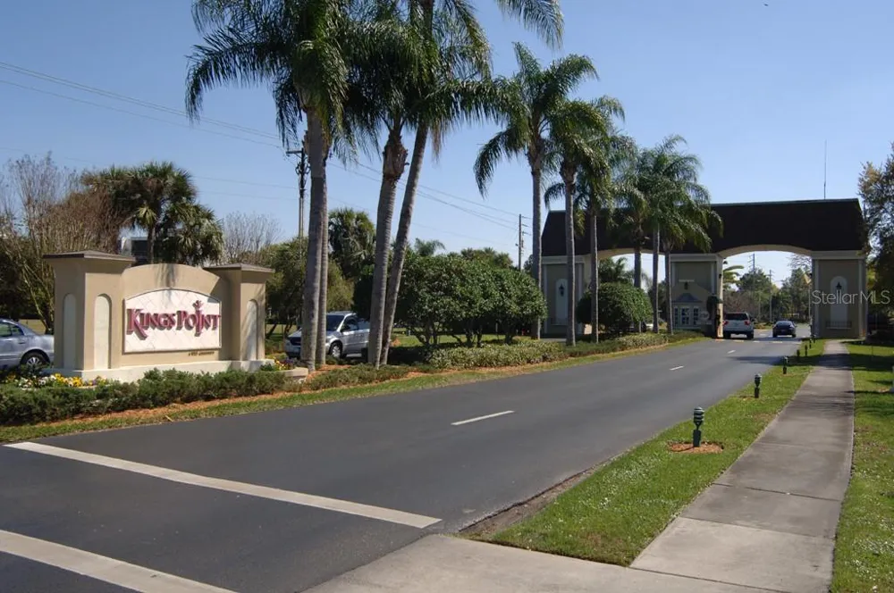 2005 HEATHFIELD CIRCLE #241 Sun City Center, FL 33573