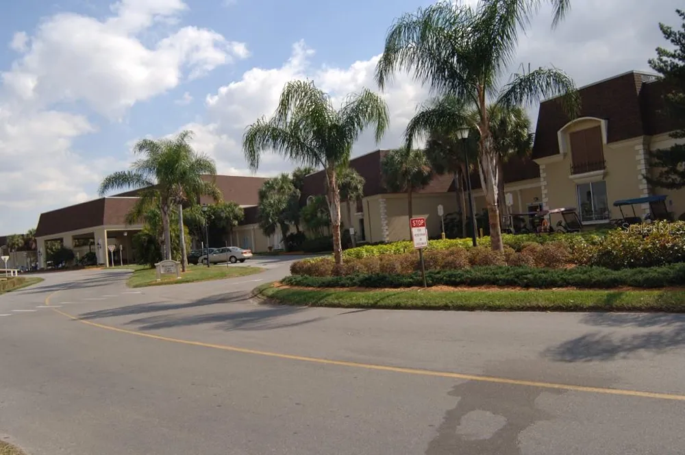2005 HEATHFIELD CIRCLE #241 Sun City Center, FL 33573
