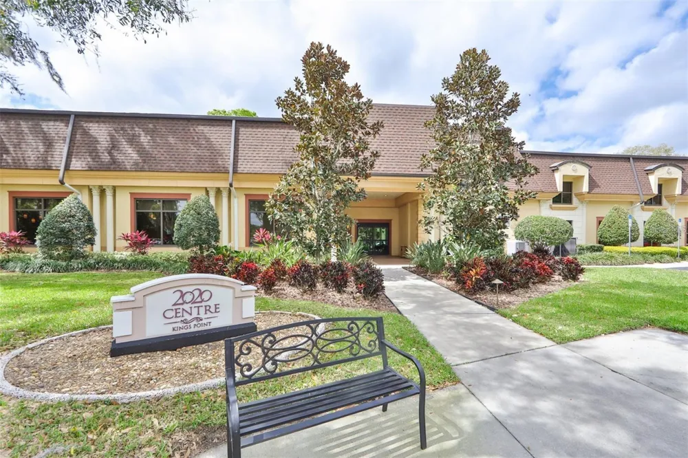 2005 HEATHFIELD CIRCLE #241 Sun City Center, FL 33573