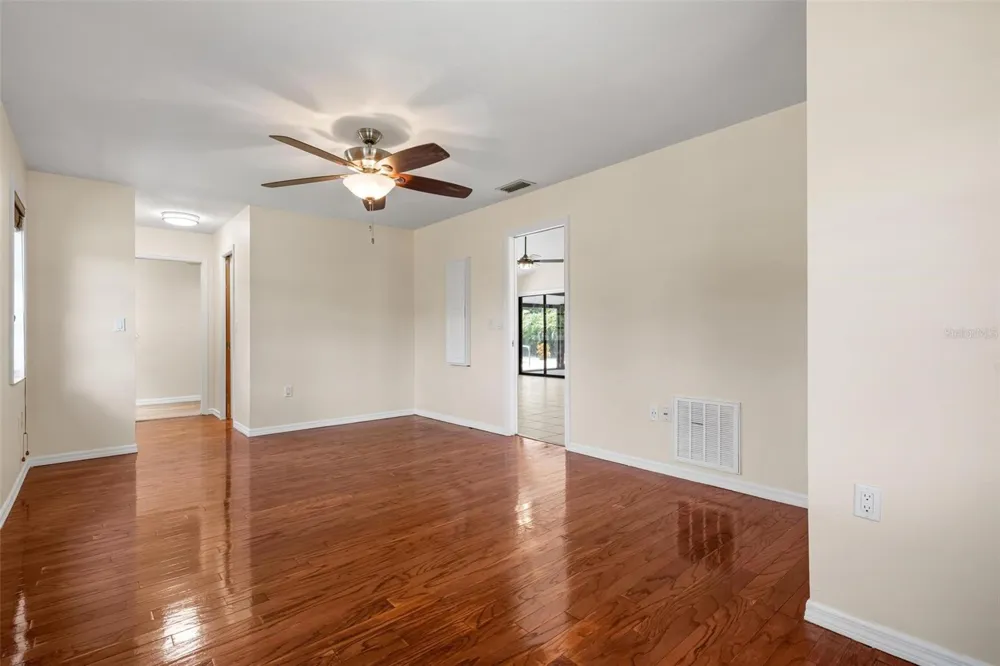 2331 MISSION VALLEY BOULEVARD Nokomis, FL 34275