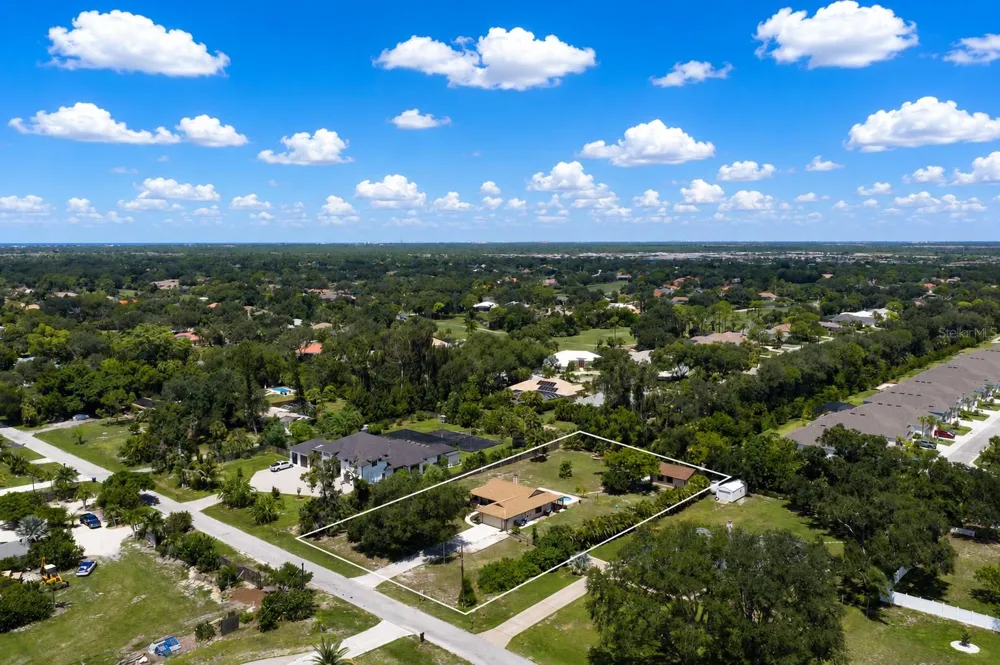 2331 MISSION VALLEY BOULEVARD Nokomis, FL 34275