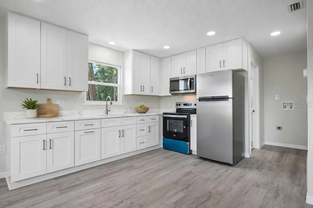 2331 MISSION VALLEY BOULEVARD Nokomis, FL 34275