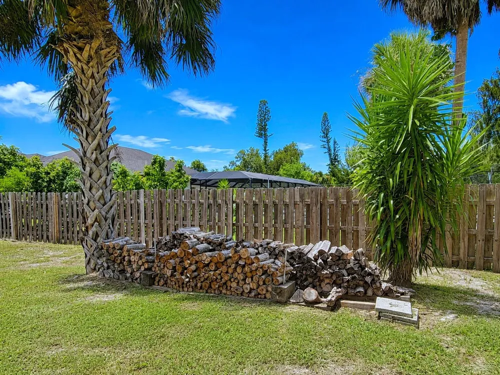 2331 MISSION VALLEY BOULEVARD Nokomis, FL 34275