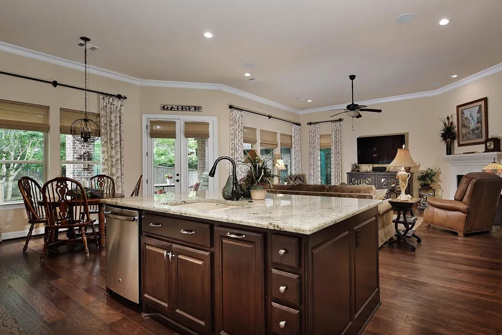 207 Muirfield Pointe Way Montgomery, TX 77316
