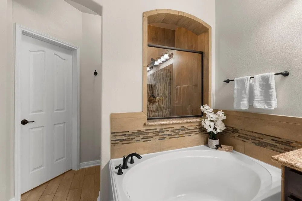 1103 Nantucket Street Pasadena, TX 77503