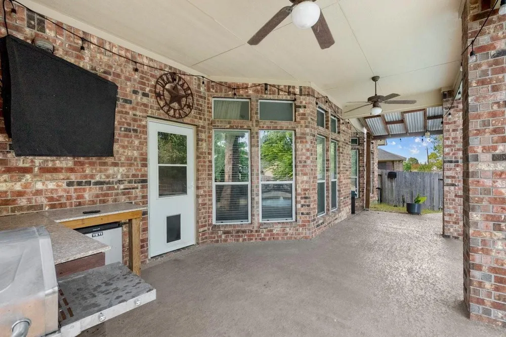 1103 Nantucket Street Pasadena, TX 77503
