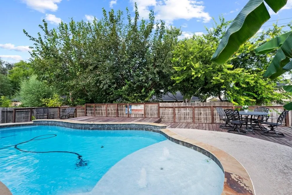 1103 Nantucket Street Pasadena, TX 77503