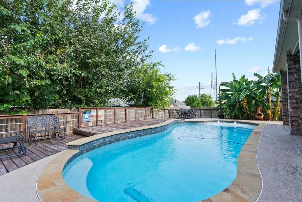 1103 Nantucket Street Pasadena, TX 77503