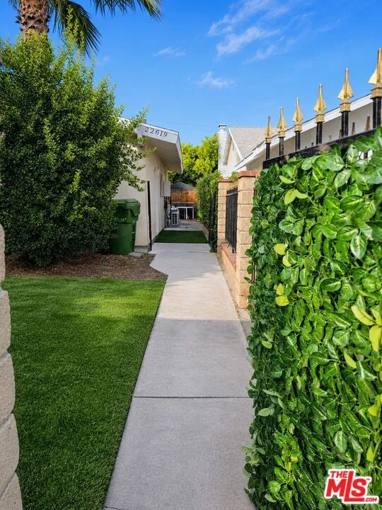 22619 Enadia Way West Hills, CA 91367